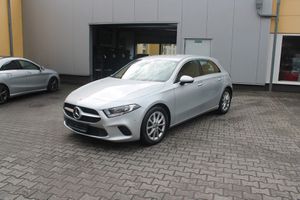 MERCEDES-BENZ-A 180-Urban DCT+Wippen*MBUX*DAB*PDC*,Gebrauchtwagen