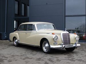 MERCEDES-BENZ-300-Adenauer D,Oldtimer