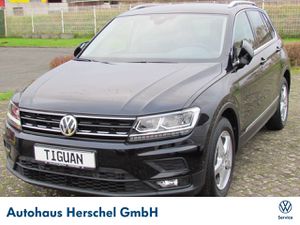 VW-Tiguan-15 TSI DSG Navi AppC Klima AHK 8fach uvm,Подержанный автомобиль