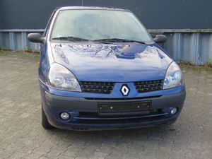 RENAULT-Clio-II Expression,1HND,5türig,Tüv uInsp Neu,Подержанный автомобиль