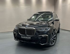 BMW-X7 M50-HIGH EXEC: *M SPORTPAKET*7 SITZER*LASER*,Подержанный автомобиль