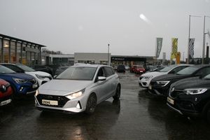 HYUNDAI-i20-Trend*Mild-Hybrid*ZV*BT*ALU*Metallic*,Gebrauchtwagen