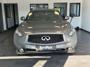 INFINITI