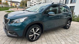 PEUGEOT-2008-Allure,Подержанный автомобиль