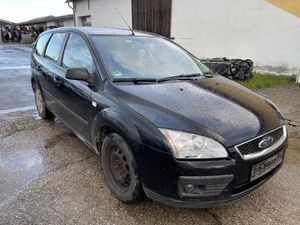 FORD-Focus-Turnier Ambiente,Véhicule accidenté