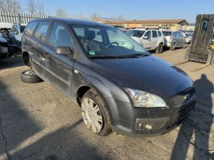 FORD-Focus-Turnier Ambiente,Véhicule accidenté