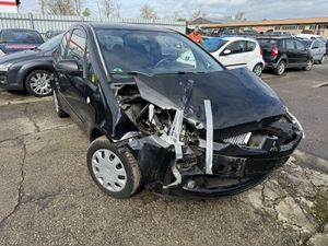 MITSUBISHI-Colt-,Véhicule accidenté