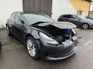 TESLA-Model 3-Standard Plus RWD 100kw,Véhicule accidenté