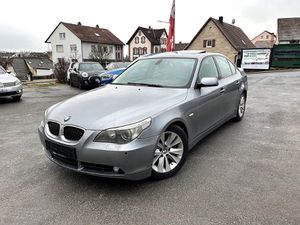 BMW-530-Baureihe 5 Lim i/VOLL/HEAD-UP/SSD/KOMFOR,Подержанный автомобиль