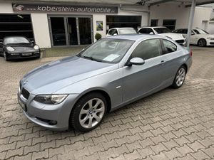 BMW-330-i*Leder,Xenon,Automatik,guter Zustand*,Употребявани коли