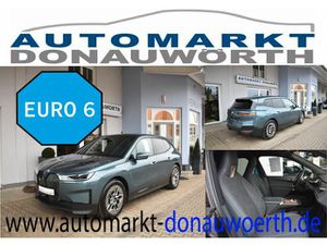 BMW-iX-40 xDrive AHK Pano Laser Suite Leder Keyless,Pojazdy używane