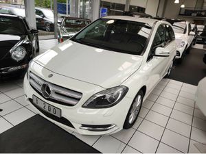 MERCEDES-BENZ-B 200-URBAN AHK XENON MEMORY TOTWINKEL NAVI,Подержанный автомобиль