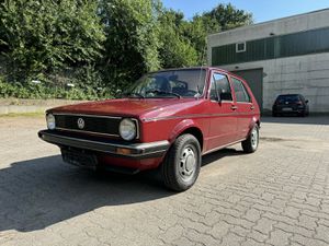 VW-Golf-CL 1 Gen Oldtimer restauriert Motor neu,Олдтаймер (Раритетный автомобиль)