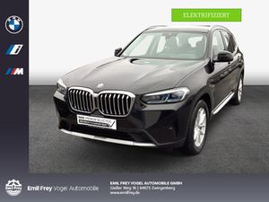 BMW-X3 xDrive30e Head-Up HiFi DAB WLAN Komfortzg-X3 xDrive30e,Подержанный автомобиль