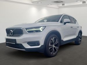 VOLVO-XC40-T4 Recharge Inscription Plug-In Expression Winter-Paket,Подержанный автомобиль