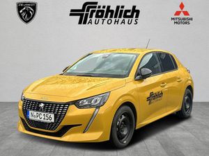 PEUGEOT-208-,teşhirdeki otomobil