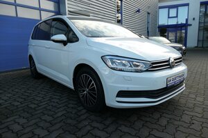 VW-Touran-Comfortline 1,6 TDI DSG LED PANORAMA NAVI,Подержанный автомобиль