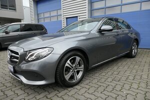 MERCEDES-BENZ-E 220 d-Avantgarde LED KAMERA  Top Zustand!,Gebrauchtwagen