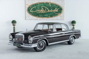 Mercedes-Benz-300-300 SE,Oldtimer