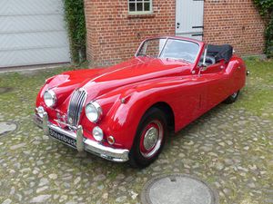 Jaguar-XK-XK 140 DHC,Олдтаймер (Раритетный автомобиль)