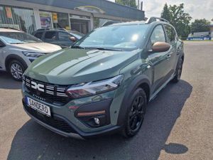 Dacia-Sandero-Stepway TCe 90 CVT Extreme,teşhirdeki otomobil