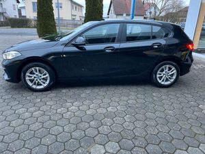 BMW 118 i Limousine LENKRADH. LED KLIMA PDC AHK