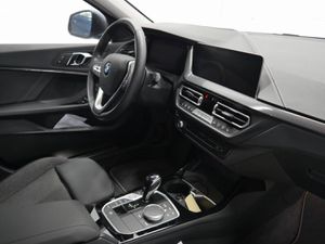 BMW 118 i Limousine Sport Line LED PDC KLIMA DAB NAV