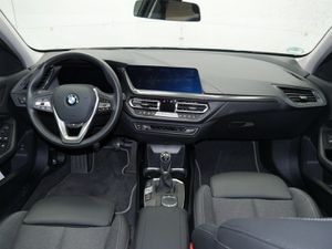 BMW 118 i Limousine Sport Line KAMERA LED PDC