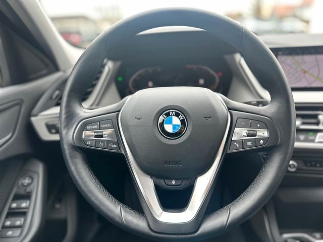 BMW 116 i LENKRADH. LED-SCHEINWERFER NAVI KLIMA