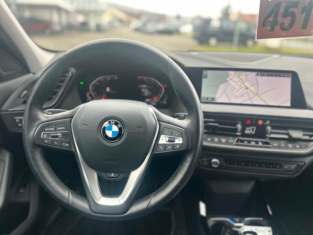 BMW 118 i Sport Line LENKRADH. LED PDC KLIMA