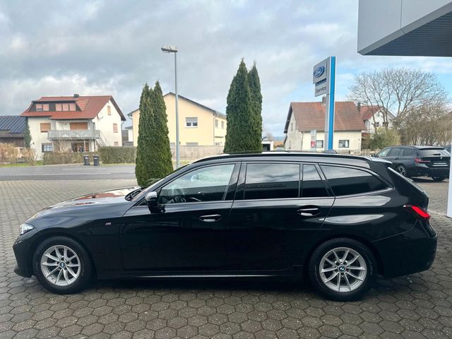 BMW 320 i Touring M-Sport ABSTANDST. MEMORY HEAD-UP