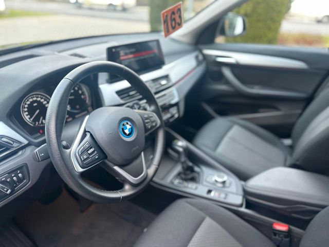 BMW X1 25e xDrive KAMERA LED SZH DAB AHK