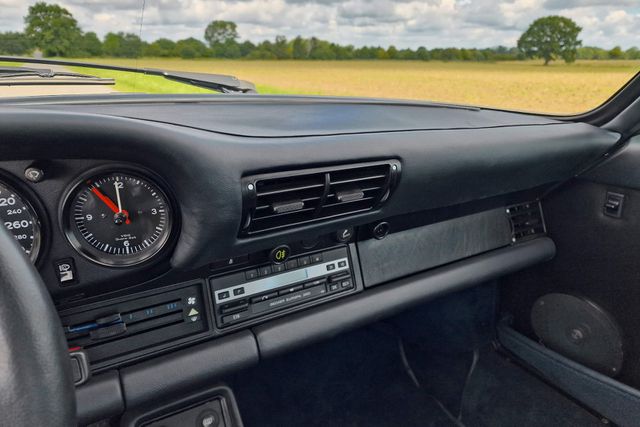 PORSCHE 930 Turbo 3.3 mit werksseitiger Leistungssteiger