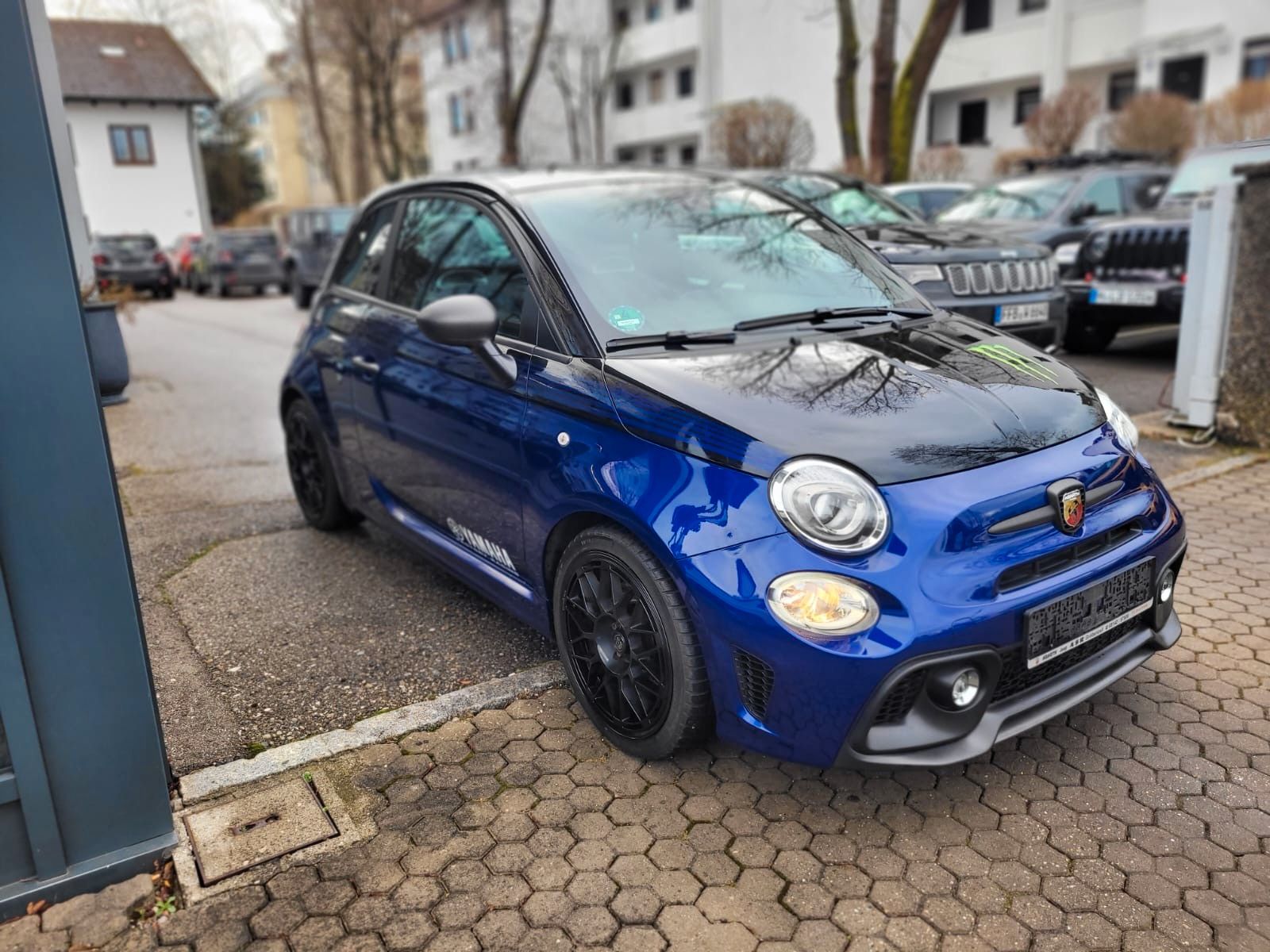 ABARTH 595 Yamaha Monster Berlina