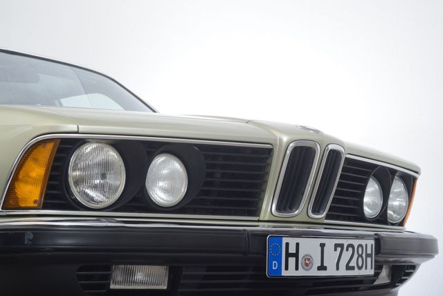 BMW 728