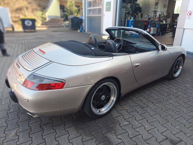 PORSCHE 996 Carrera Cabriolet