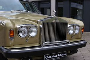 ROLLS-ROYCE Silver Shadow