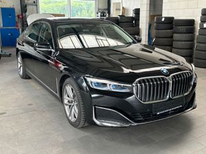 BMW 745