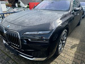 BMW 740