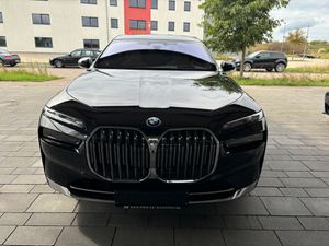 BMW 740 d xDrive Executive LoungeStandhzg   NP140000