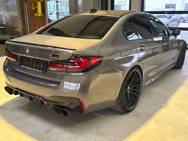 BMW M5 Lim. Competition B&amp;W M Drivers Package