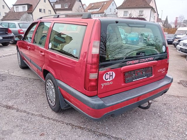 VOLVO V70 XC AWD