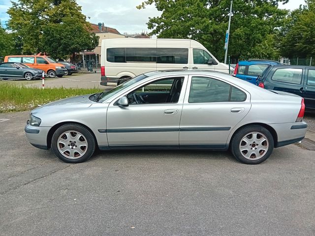 VOLVO S60 2.4 T. &quot;TÜV  + ZR neu&quot;