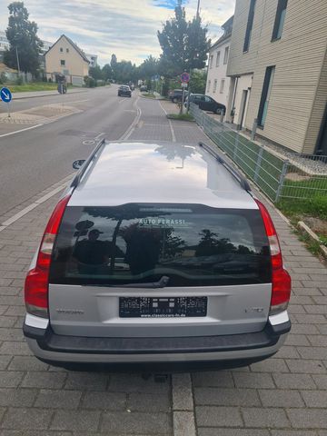 VOLVO V70 2.4T.   &quot;Tüv neu + neuer ZR&quot;