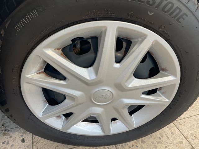 FORD Fiesta Cool &amp; Connect Navi / Allwetter