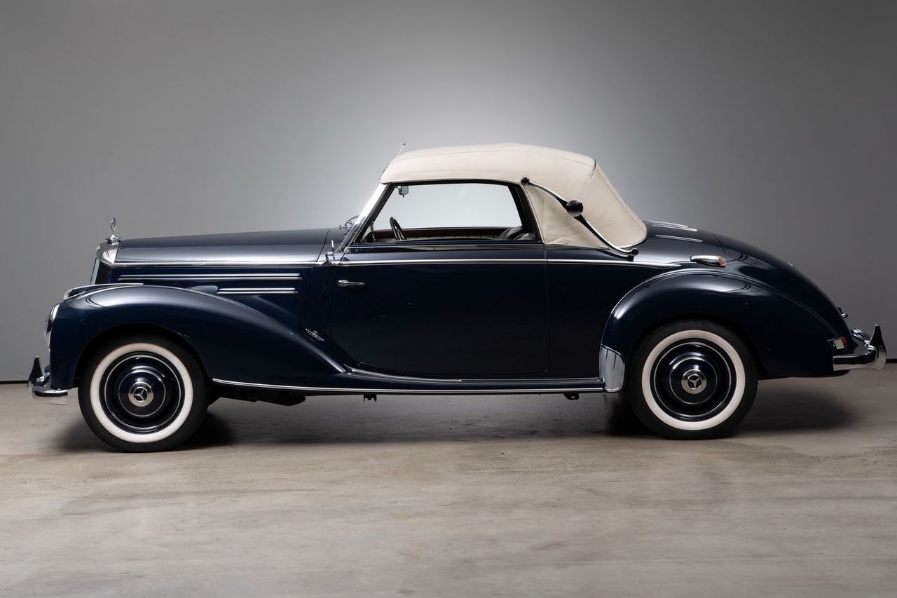 MERCEDES-BENZ 220 Cabriolet A W187