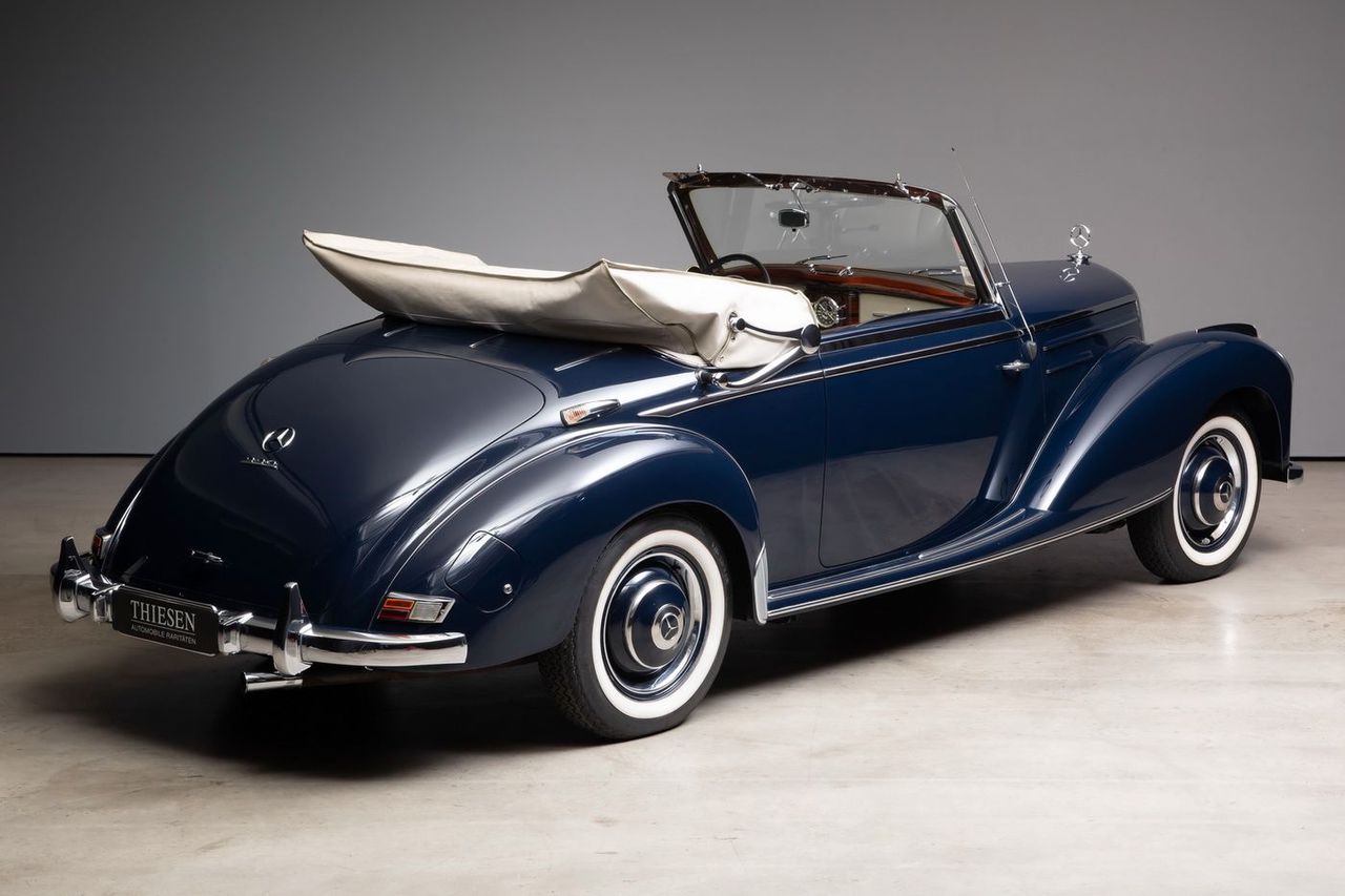 MERCEDES-BENZ 220 Cabriolet A W187