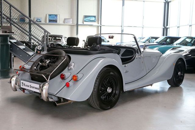 MORGAN Plus 4