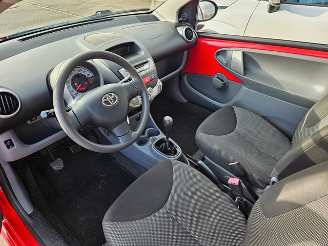 TOYOTA Aygo (X) Aygo 1,0