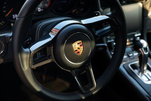 PORSCHE 991